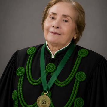 Retrato de Lúcia Fernanda Bastos Viana
